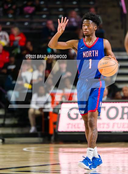 Thumbnail 3 in New Hanover vs North Mecklenburg (NCHSAA 4A Final) photogallery.