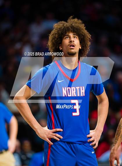 Thumbnail 3 in New Hanover vs North Mecklenburg (NCHSAA 4A Final) photogallery.