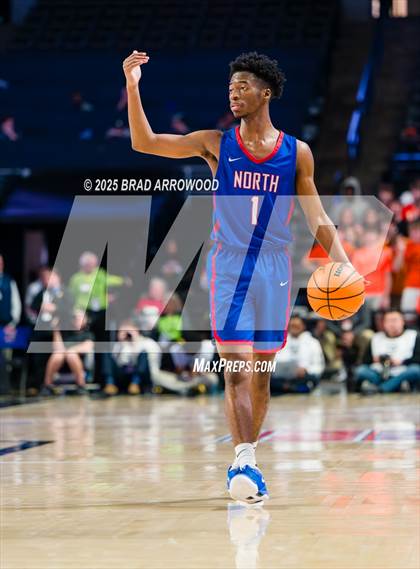 Thumbnail 3 in New Hanover vs North Mecklenburg (NCHSAA 4A Final) photogallery.