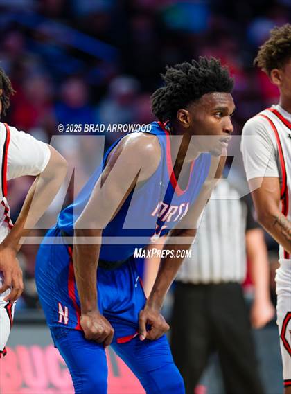 Thumbnail 1 in New Hanover vs North Mecklenburg (NCHSAA 4A Final) photogallery.