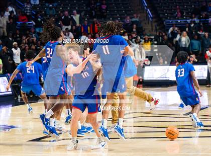 Thumbnail 1 in New Hanover vs North Mecklenburg (NCHSAA 4A Final) photogallery.