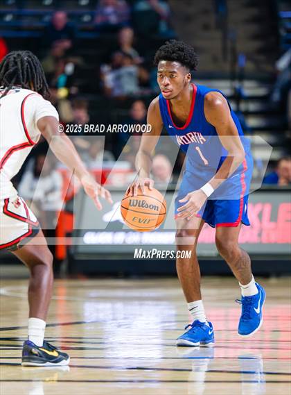 Thumbnail 2 in New Hanover vs North Mecklenburg (NCHSAA 4A Final) photogallery.
