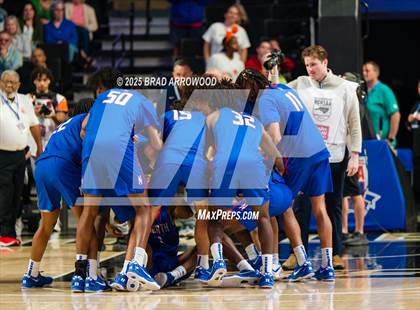 Thumbnail 2 in New Hanover vs North Mecklenburg (NCHSAA 4A Final) photogallery.