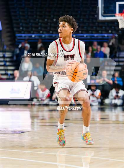 Thumbnail 3 in New Hanover vs North Mecklenburg (NCHSAA 4A Final) photogallery.