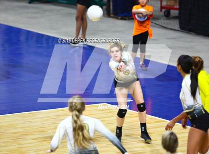 Thumbnail 2 in Legend vs Rock Canyon (CHSAA 5A Playoff) photogallery.
