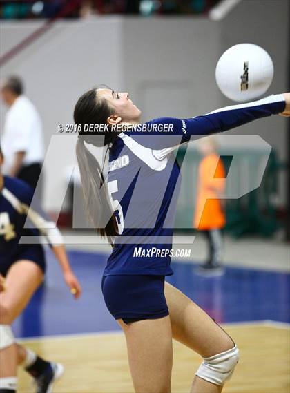 Thumbnail 2 in Legend vs Rock Canyon (CHSAA 5A Playoff) photogallery.