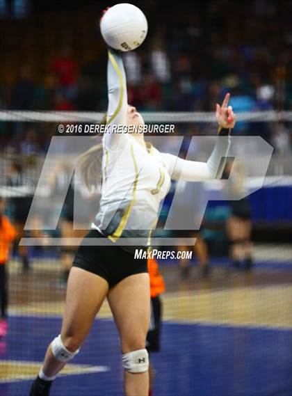 Thumbnail 3 in Legend vs Rock Canyon (CHSAA 5A Playoff) photogallery.