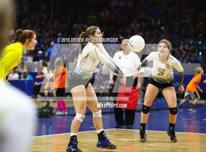 Thumbnail 2 in Legend vs Rock Canyon (CHSAA 5A Playoff) photogallery.