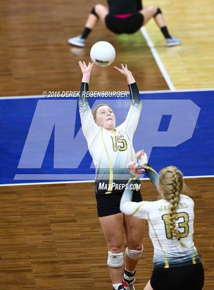 Thumbnail 3 in Legend vs Rock Canyon (CHSAA 5A Playoff) photogallery.