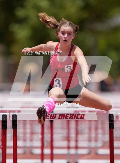Thumbnail 2 in NMAA 4A Track and Field Championships photogallery.