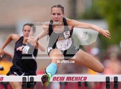 Thumbnail 1 in NMAA 4A Track and Field Championships photogallery.