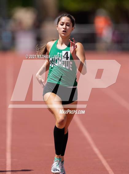 Thumbnail 2 in NMAA 4A Track and Field Championships photogallery.