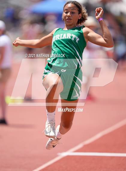 Thumbnail 3 in NMAA 4A Track and Field Championships photogallery.