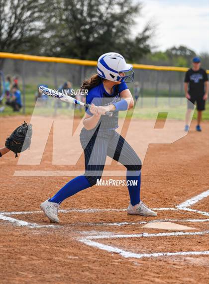 Thumbnail 1 in Snook vs Mumford photogallery.