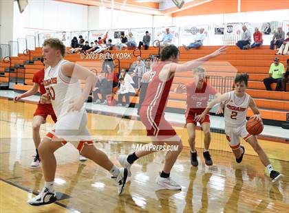 Thumbnail 3 in Grand Saline vs Pottsboro photogallery.