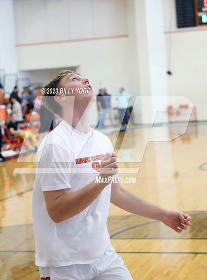 Thumbnail 2 in Grand Saline vs Pottsboro photogallery.