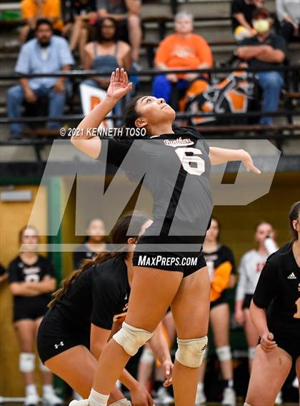 Thumbnail 3 in McCollum @ Medina Valley photogallery.
