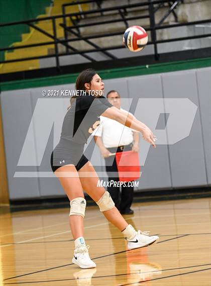 Thumbnail 3 in McCollum @ Medina Valley photogallery.