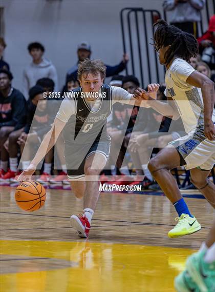 Thumbnail 3 in Bolingbrook vs. Vashon (Bank of O'Fallon Shootout) photogallery.