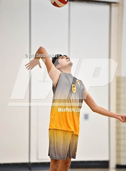 Thumbnail 1 in Hinkley vs Thomas Jefferson photogallery.