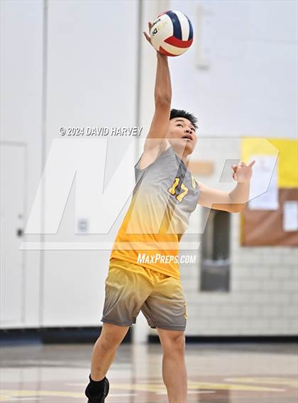 Thumbnail 1 in Hinkley vs Thomas Jefferson photogallery.