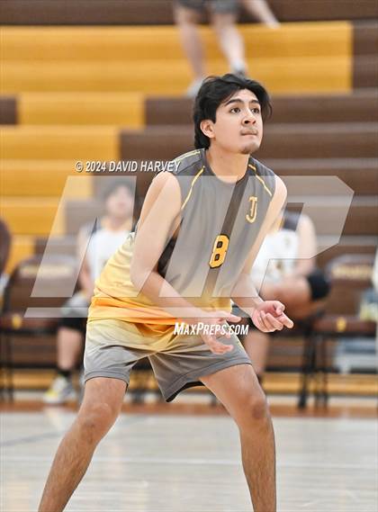 Thumbnail 2 in Hinkley vs Thomas Jefferson photogallery.