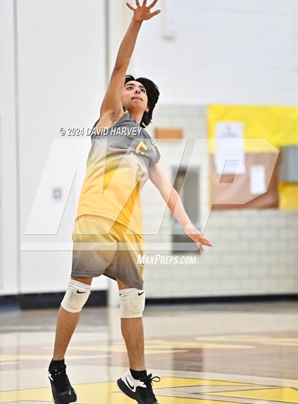 Thumbnail 3 in Hinkley vs Thomas Jefferson photogallery.