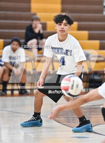Thumbnail 2 in Hinkley vs Thomas Jefferson photogallery.
