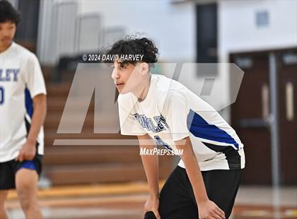 Thumbnail 3 in Hinkley vs Thomas Jefferson photogallery.