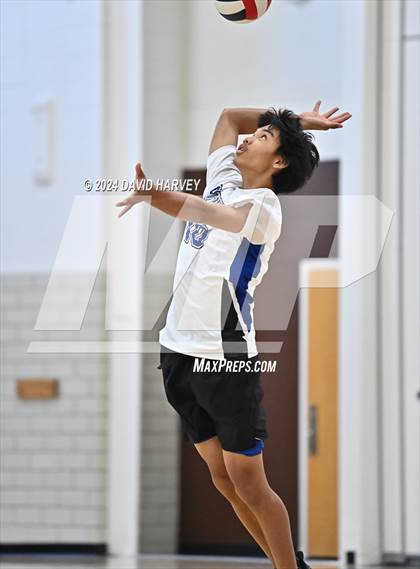 Thumbnail 1 in Hinkley vs Thomas Jefferson photogallery.