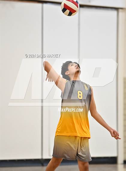 Thumbnail 2 in Hinkley vs Thomas Jefferson photogallery.