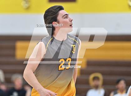 Thumbnail 3 in Hinkley vs Thomas Jefferson photogallery.