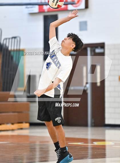 Thumbnail 3 in Hinkley vs Thomas Jefferson photogallery.