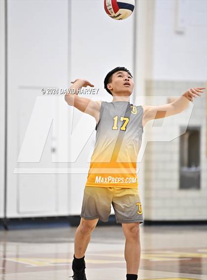 Thumbnail 2 in Hinkley vs Thomas Jefferson photogallery.