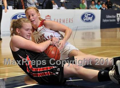 Thumbnail 2 in Rio Hondo Prep vs. Mesa Grande Academy (CIF SS 6AA Final) photogallery.