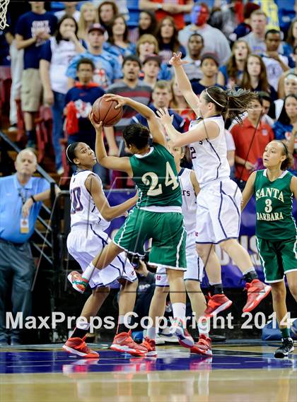 Thumbnail 1 in Santa Barbara vs. Modesto Christian (CIF D3 State Final) photogallery.