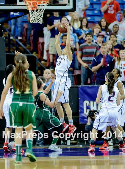 Thumbnail 2 in Santa Barbara vs. Modesto Christian (CIF D3 State Final) photogallery.