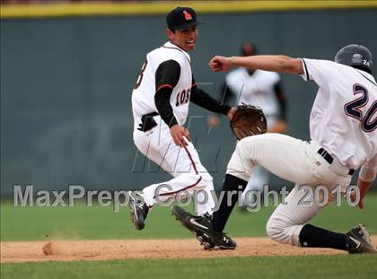 Thumbnail 3 in Los Amigos vs. Capistrano Valley Christian photogallery.