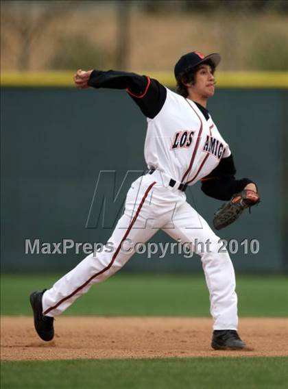 Thumbnail 1 in Los Amigos vs. Capistrano Valley Christian photogallery.