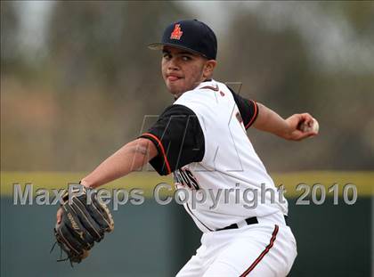 Thumbnail 1 in Los Amigos vs. Capistrano Valley Christian photogallery.