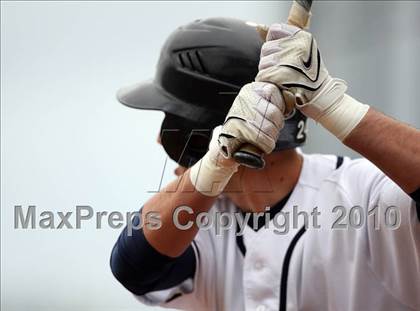 Thumbnail 1 in Los Amigos vs. Capistrano Valley Christian photogallery.