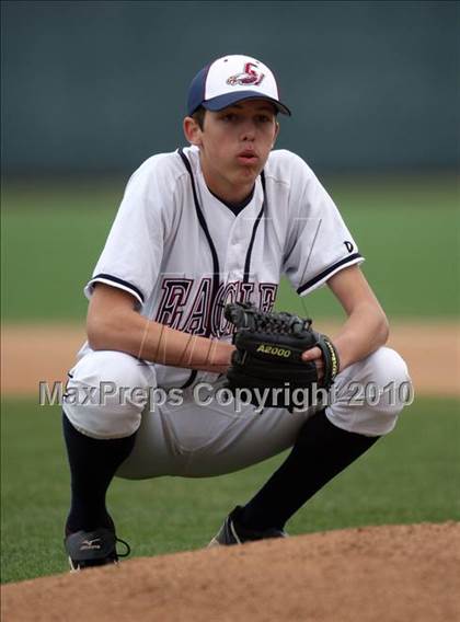 Thumbnail 1 in Los Amigos vs. Capistrano Valley Christian photogallery.