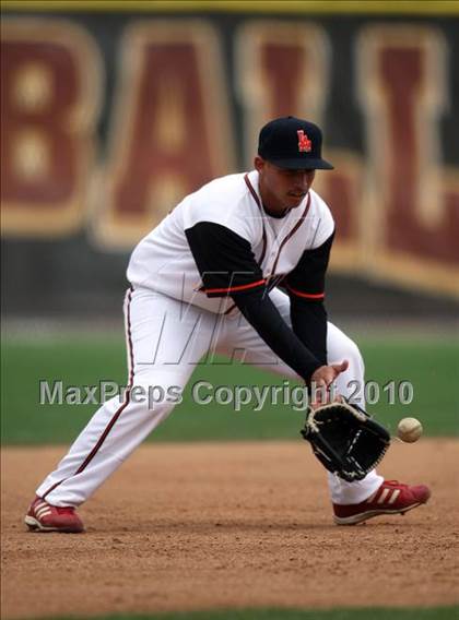 Thumbnail 3 in Los Amigos vs. Capistrano Valley Christian photogallery.
