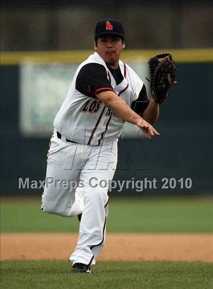 Thumbnail 3 in Los Amigos vs. Capistrano Valley Christian photogallery.