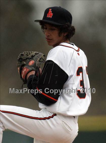 Thumbnail 1 in Los Amigos vs. Capistrano Valley Christian photogallery.