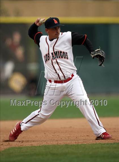 Thumbnail 1 in Los Amigos vs. Capistrano Valley Christian photogallery.