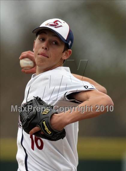 Thumbnail 3 in Los Amigos vs. Capistrano Valley Christian photogallery.