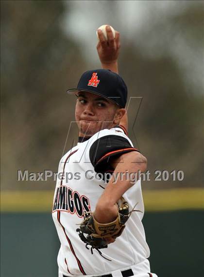 Thumbnail 3 in Los Amigos vs. Capistrano Valley Christian photogallery.