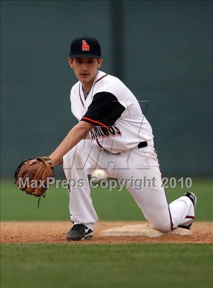 Thumbnail 3 in Los Amigos vs. Capistrano Valley Christian photogallery.