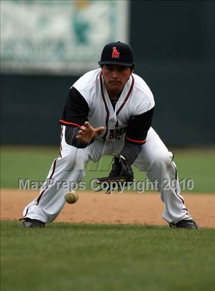 Thumbnail 3 in Los Amigos vs. Capistrano Valley Christian photogallery.
